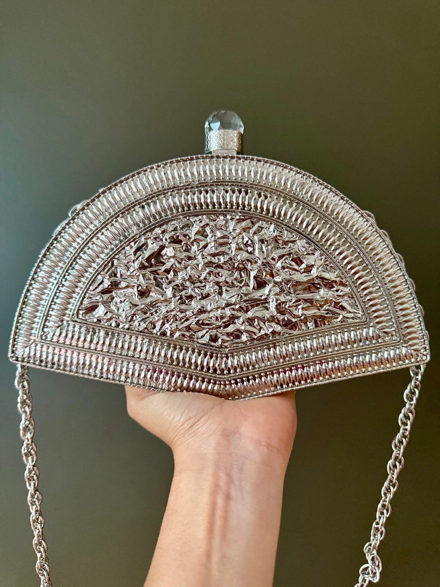 Art Deco Mother of Pearl Clutch – Silver Filigree Fan Design, Half-Moon Evening Bag with Crystal Clasp & Chain Strap