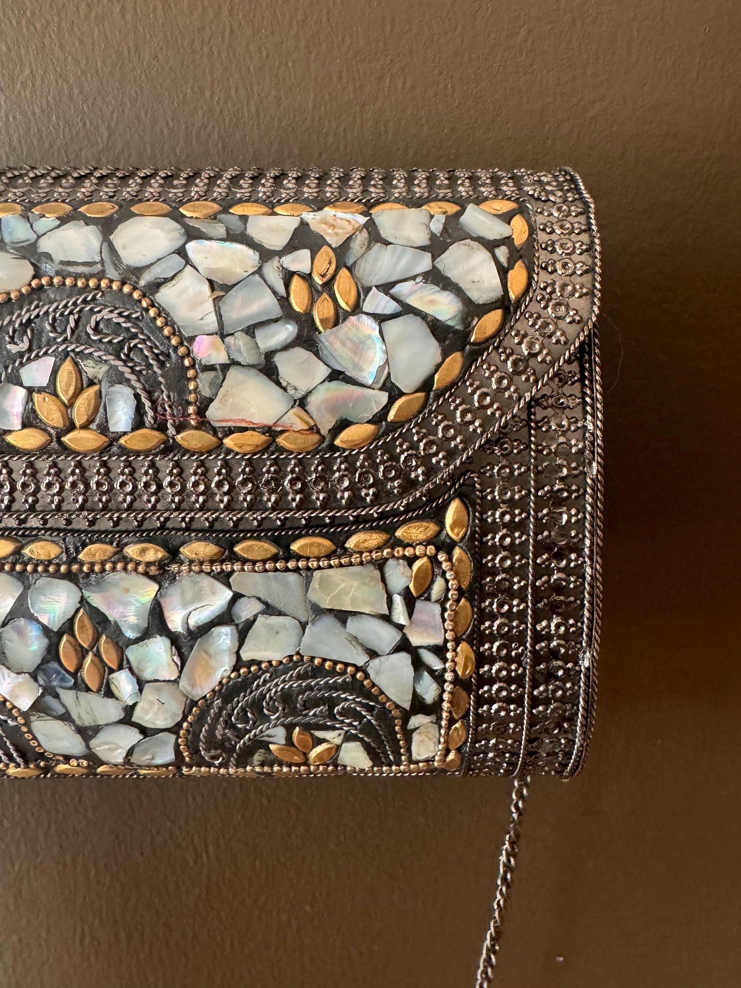 Artisan-Made Mother of Pearl and Metal Clutch - Elegant Bohemian Mosaic Purse with Detachable Chain for Evening and Formal Events