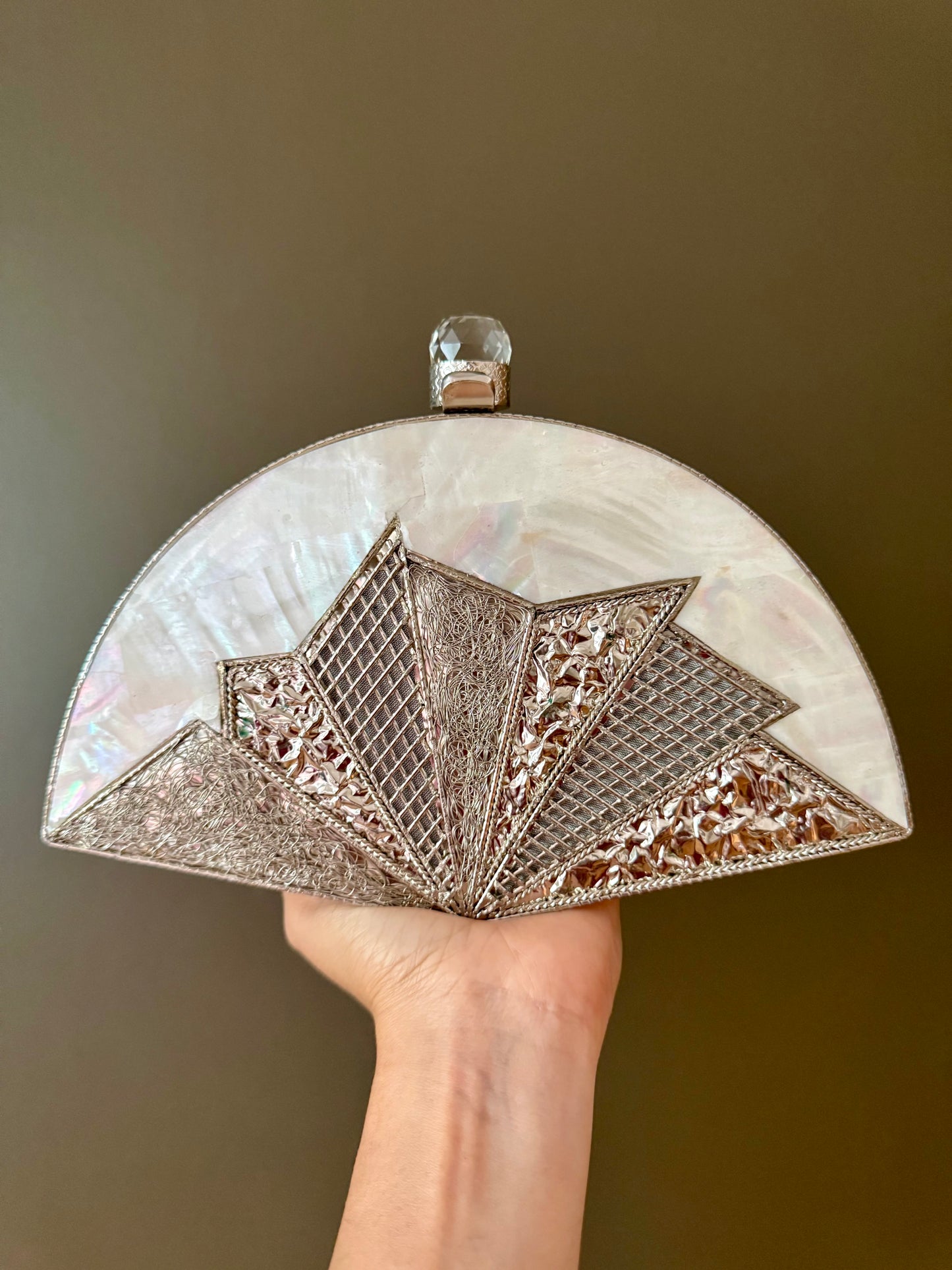 Art Deco Mother of Pearl Clutch – Silver Filigree Fan Design, Half-Moon Evening Bag with Crystal Clasp & Chain Strap