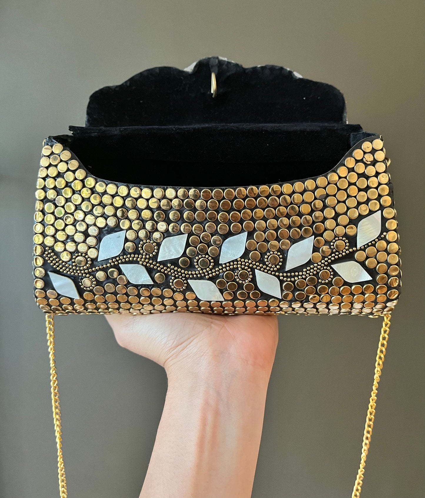 Handmade Mosaic Clutch Purse – Golden Metal Sling Bag, Indian Vintage-Inspired Evening Accessory. Wedding Evening Accessory. Festive Clutch