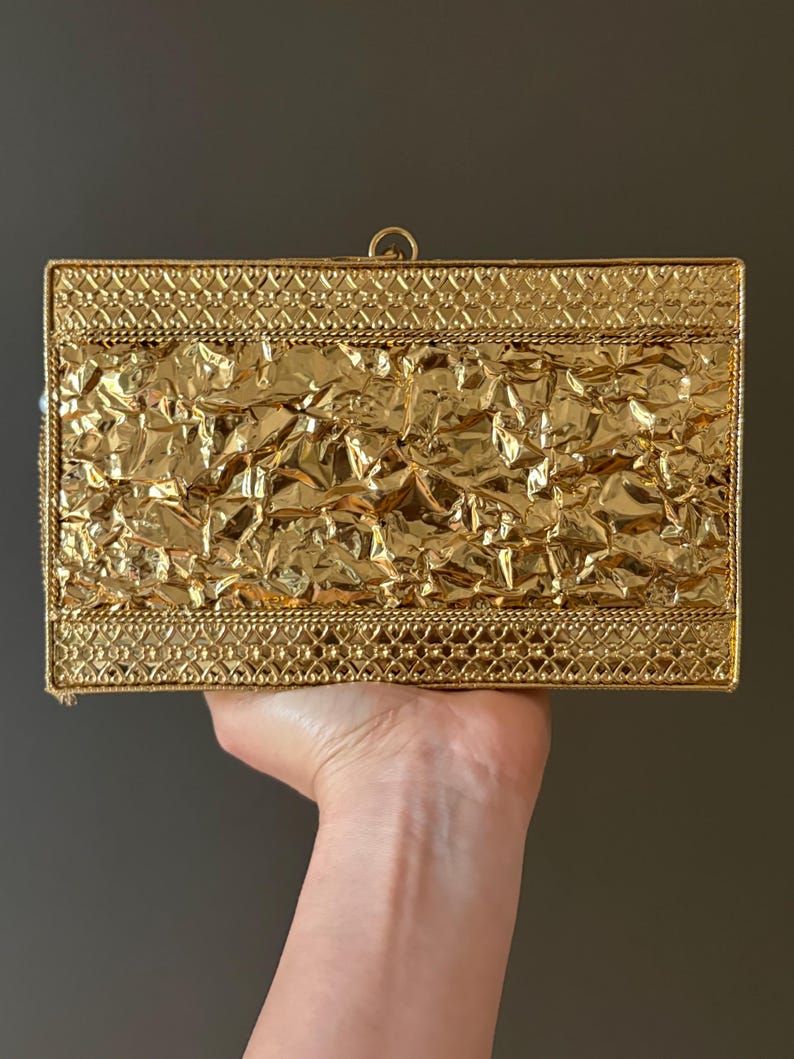 Mother-of-Pearl Floral Evening Clutch