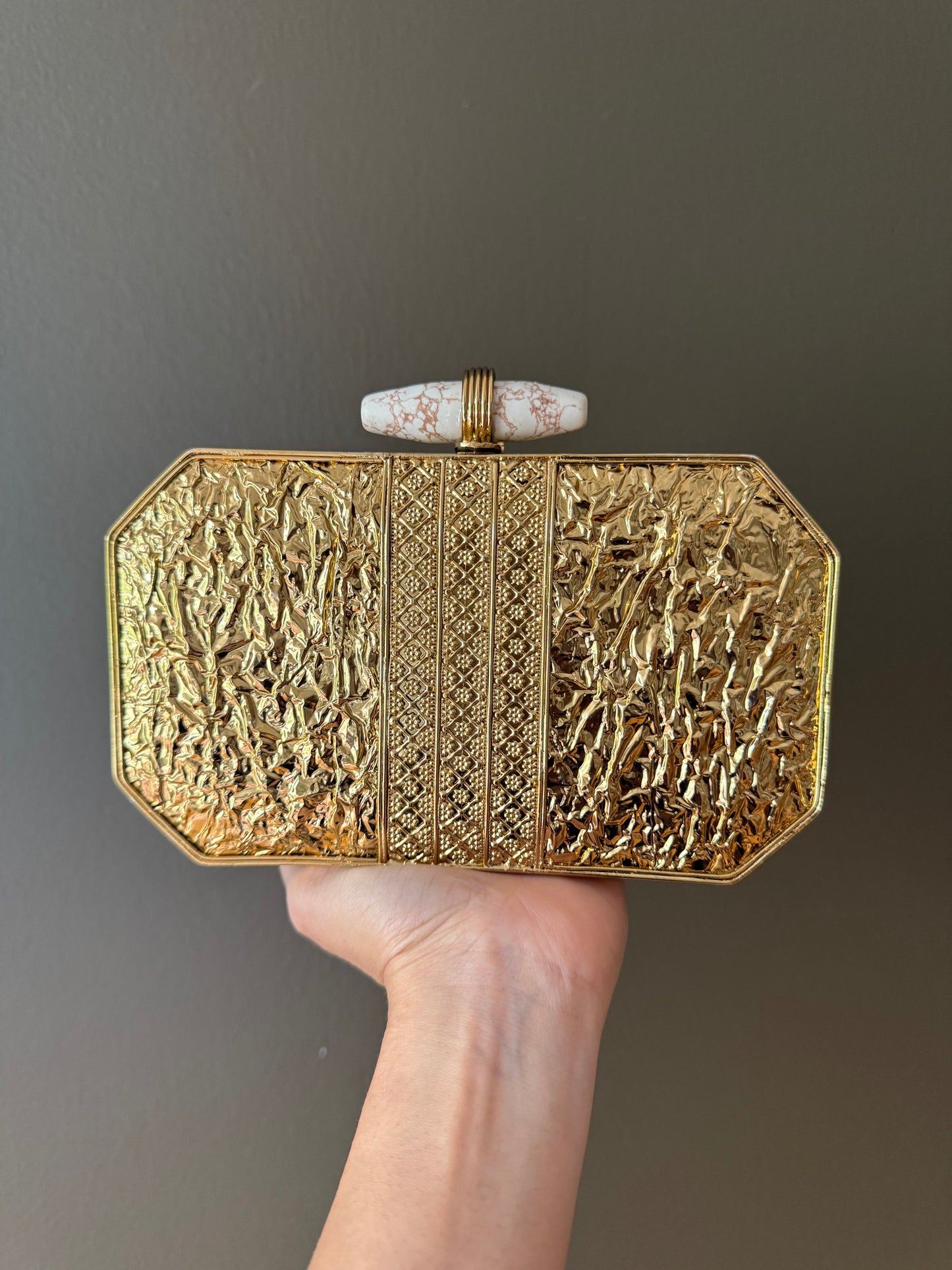Gold Geode Clutch – Luxury Agate Stone Evening Bag with Pearl Chain